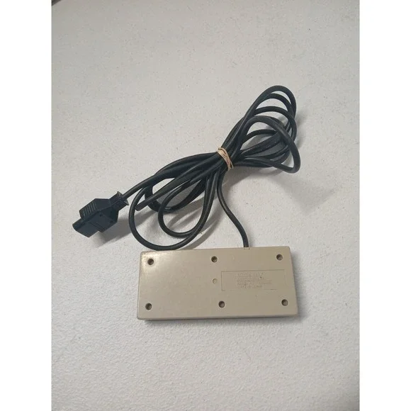 Nintendo NES Controller Original Authentic OEM NES-004 Tested Working - Picture 3 of 3